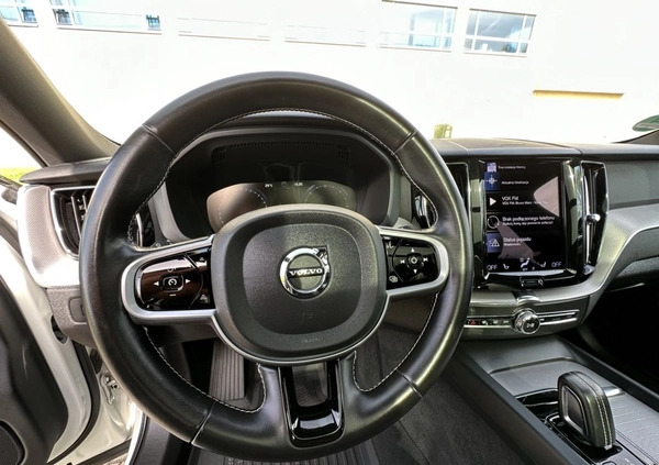 Volvo XC 60 cena 154900 przebieg: 114000, rok produkcji 2020 z Lipiany małe 781